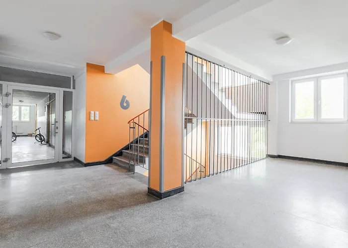 Superapart Saska 48A, Sleek 6Th-Floor Studio With Balcony & Elevator Access