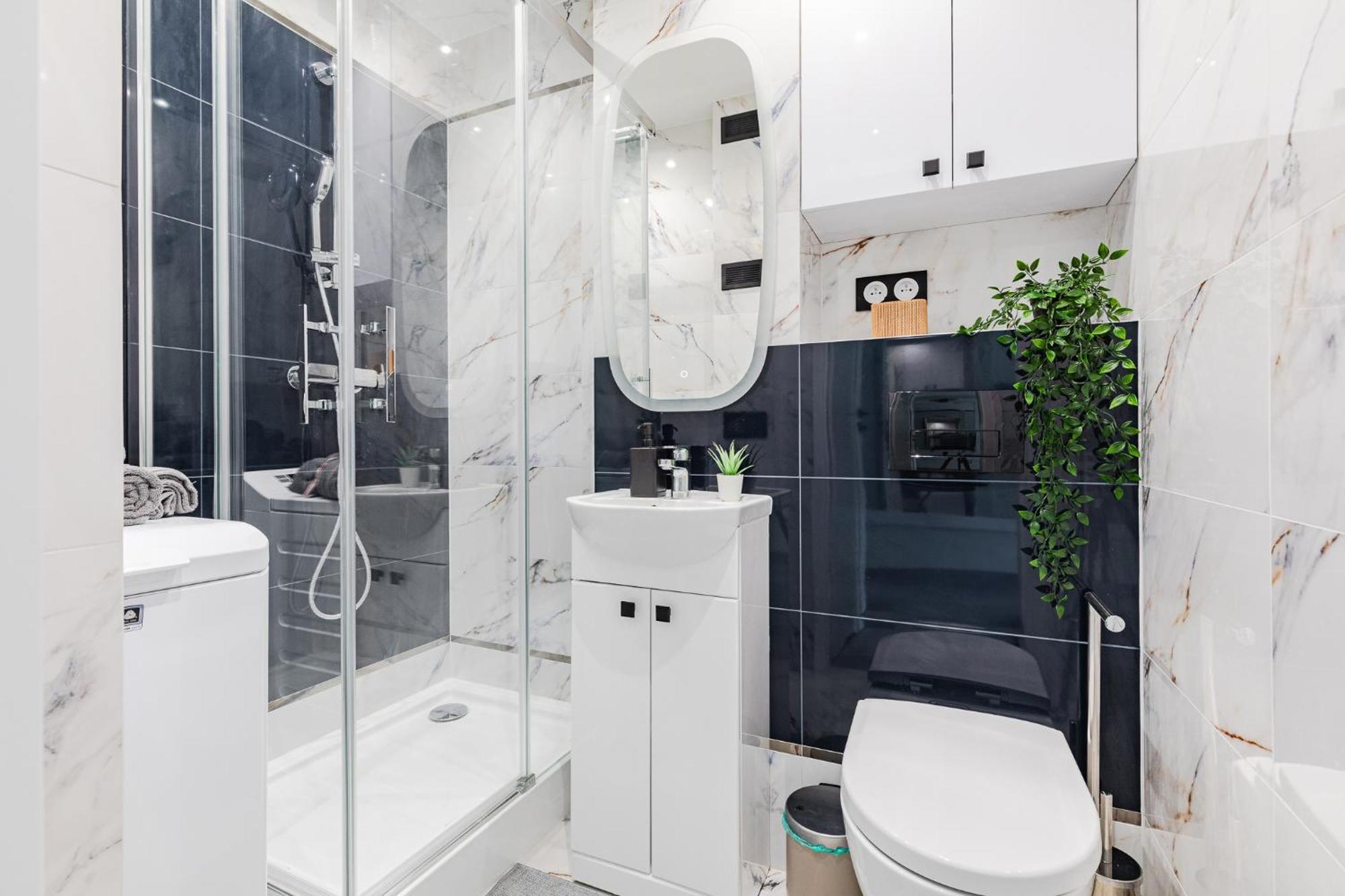 Apartment Superapart Saska 48a, Sleek 6th-floor With Balcony & Elevator Access Warschau